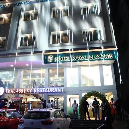 Hotel Royal Blooms بنغالور المظهر الخارجي الصورة